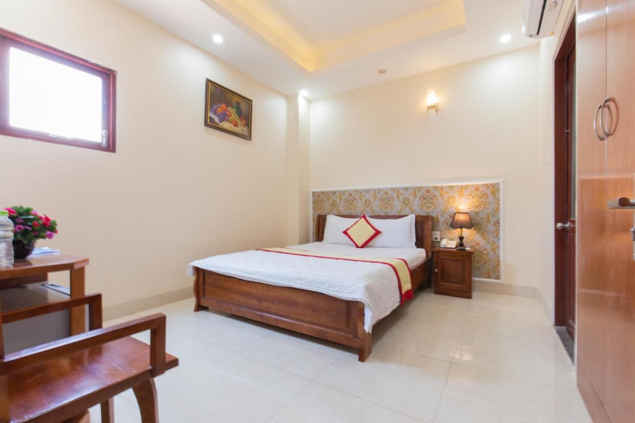 Biển Vàng Khách sạn 2*